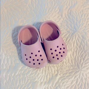 Toddler Pink Crocs size 2 3